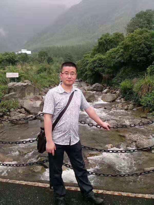 淡定牛魔王的第三张照片--连江相亲网