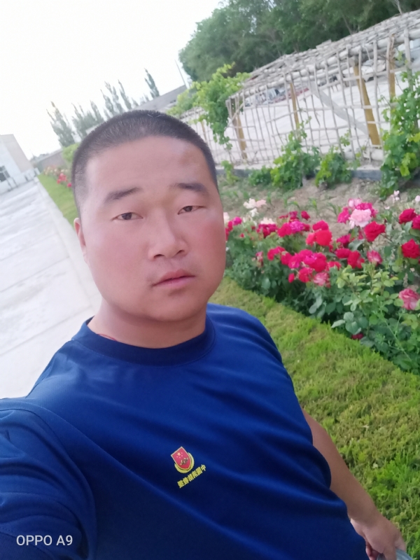 奋斗中的青春最美丽的第一张照片--连江相亲网