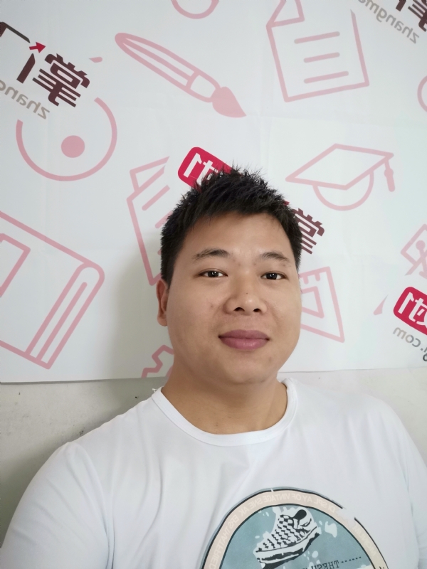 轻静地行走着的第一张照片--连江相亲网