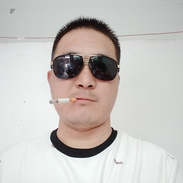 白伟伟的第一张照片--连江相亲网