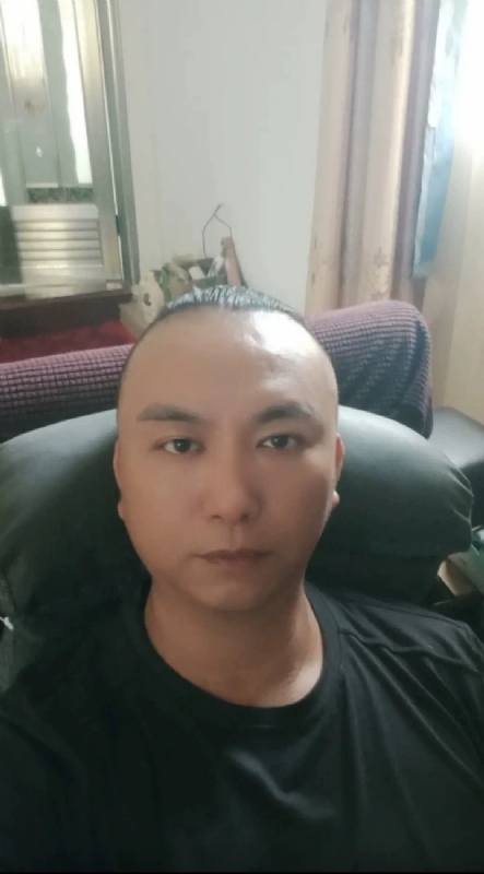 施逸森的第一张照片--连江相亲网