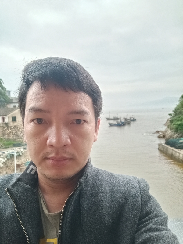 啊亮的第一张照片--连江相亲网