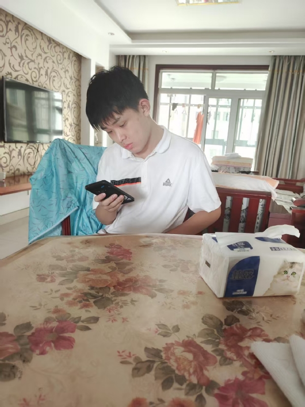 铁在烧的第一张照片--连江相亲网